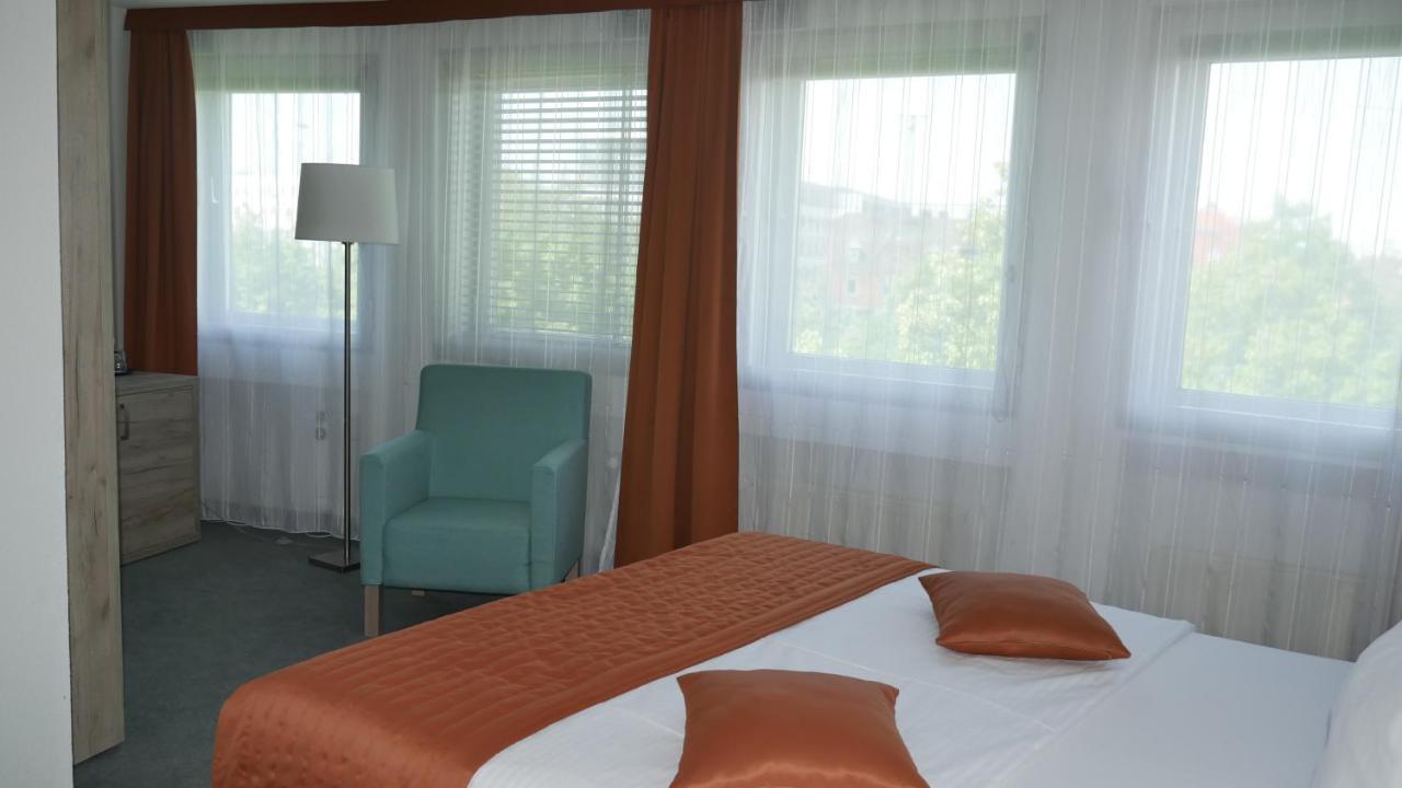 Komfort Hotel לודוויגסבורג מראה חיצוני תמונה
