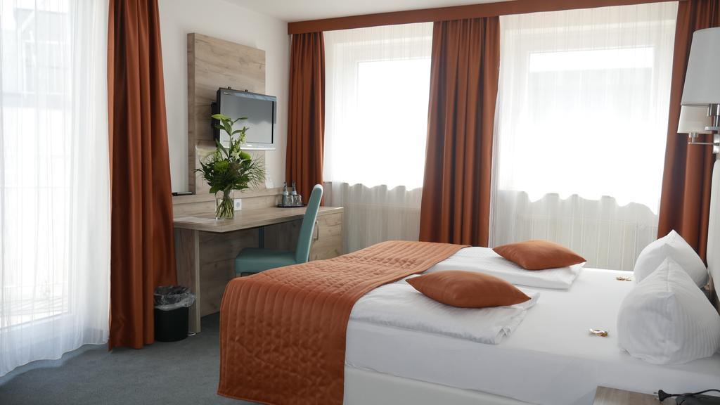 Komfort Hotel לודוויגסבורג מראה חיצוני תמונה