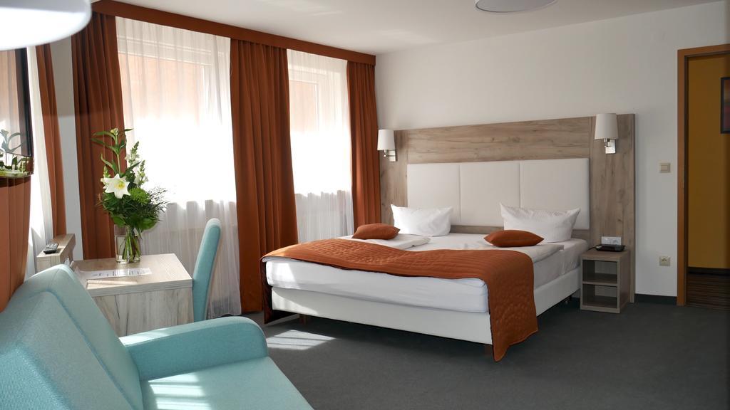 Komfort Hotel לודוויגסבורג מראה חיצוני תמונה