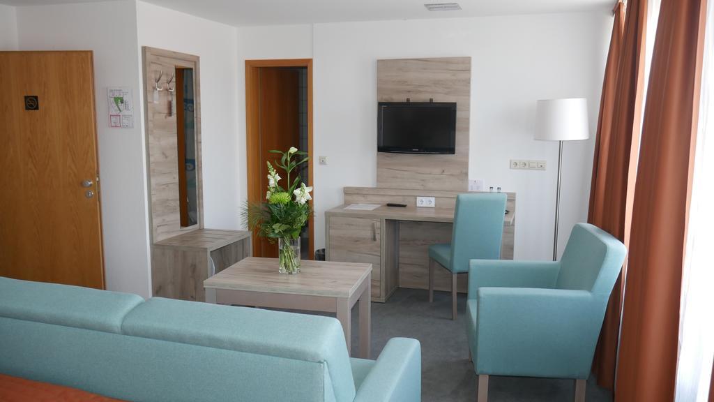 Komfort Hotel לודוויגסבורג מראה חיצוני תמונה