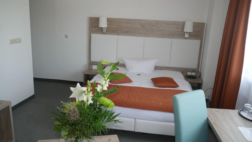 Komfort Hotel לודוויגסבורג מראה חיצוני תמונה